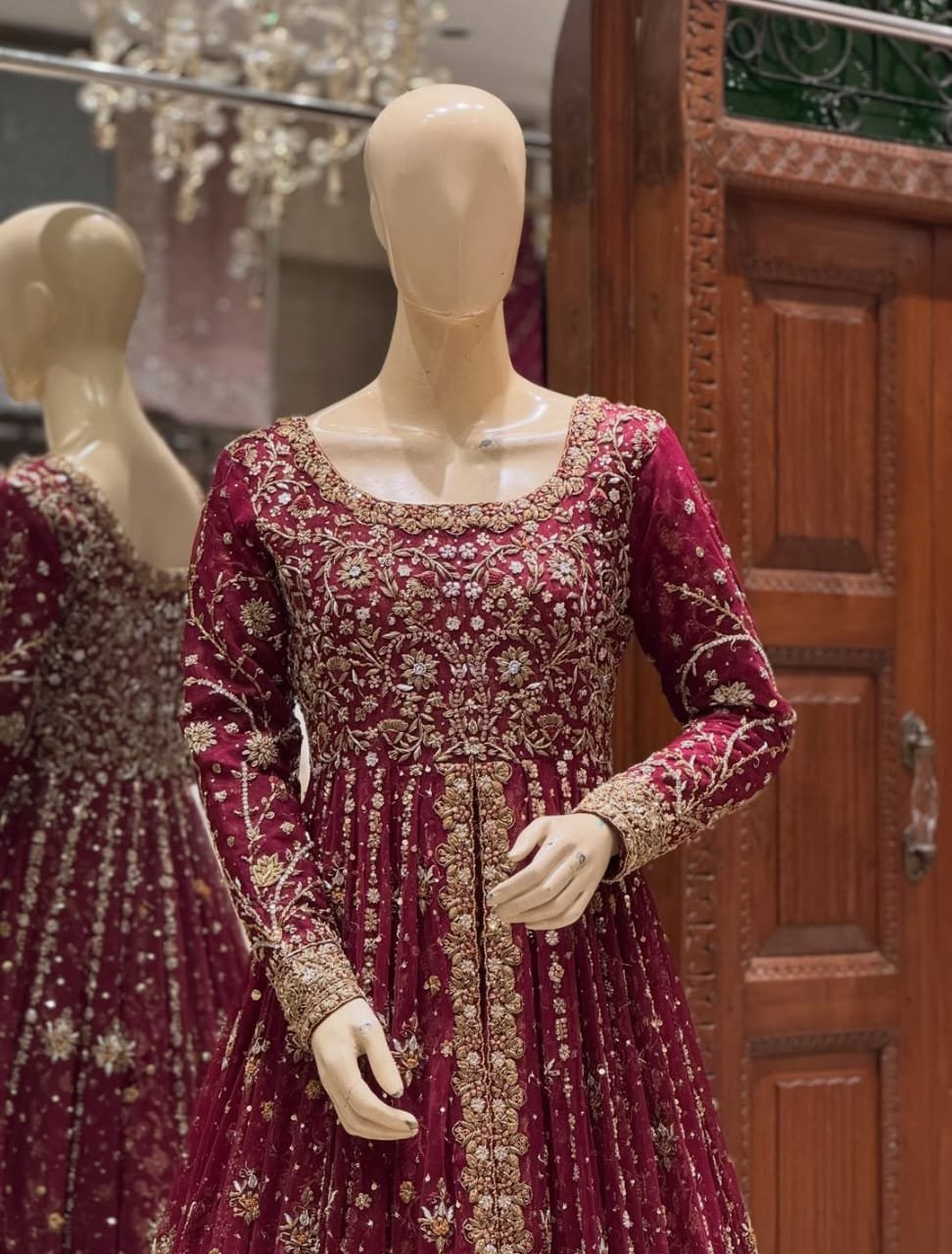 Hand-Embellished Breeza Net Open Maxi with Farshi Lehenga & Velvet Border - Image 2